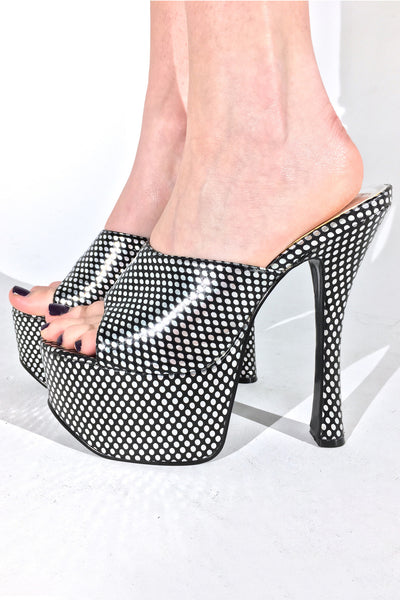 Sin City Pumps