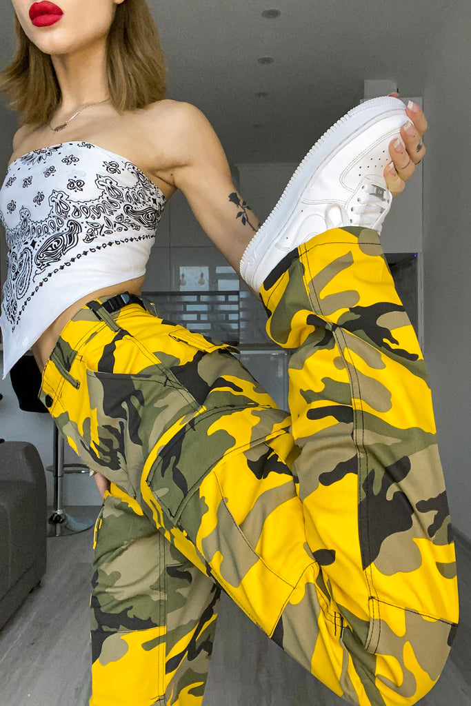 Outfits Cute Hipster Outfits  Unisex OneTone Camouflage Pants Features  Adjustable drawstrings on the bottom   Fashion outfits Yellow camo  Cute outfits